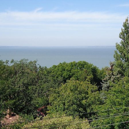 Traumblick Appartement Am Balaton Fonyod Room photo